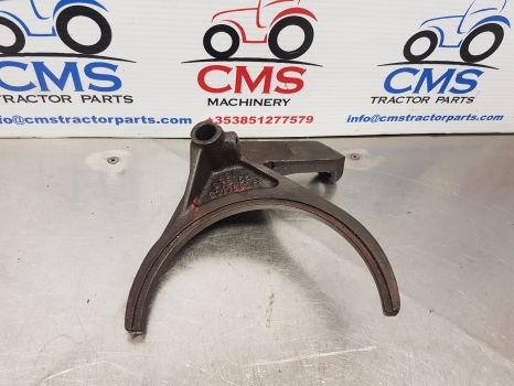 Deutz D7807c, 06, 07, Dx 3.90, D 6806 Transmission Fork 2377893r, 02384222 - Transmissie voor Tractor: afbeelding 1 Deutz D7807c, 06, 07, Dx 3.90, D 6806 Transmission Fork 2377893r, 02384222 - Transmissie voor Tractor: afbeelding 1