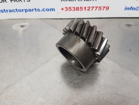 Deutz D7807c, 06, 07, Dx 3.90, Dx3.70, D6806 Transmission Gear Z 19 04306932 - Cardanas voor Tractor: afbeelding 3 Deutz D7807c, 06, 07, Dx 3.90, Dx3.70, D6806 Transmission Gear Z 19 04306932 - Cardanas voor Tractor: afbeelding 3
