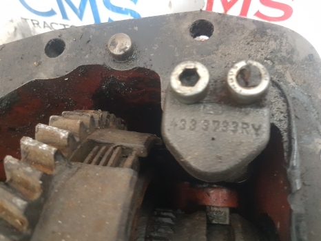 Deutz Dx 3.90, Dx3.70, D7206, D7807 Fwd Drop Box Assy 04350572, 04333732 - Transmissie voor Tractor: afbeelding 5 Deutz Dx 3.90, Dx3.70, D7206, D7807 Fwd Drop Box Assy 04350572, 04333732 - Transmissie voor Tractor: afbeelding 5