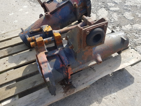 Deutz Dx110, Dx120 Rear Axle Housing Lhs 4328907r, 4328907r1h1, 4374054 - Achterass: afbeelding 1 Deutz Dx110, Dx120 Rear Axle Housing Lhs 4328907r, 4328907r1h1, 4374054 - Achterass: afbeelding 1