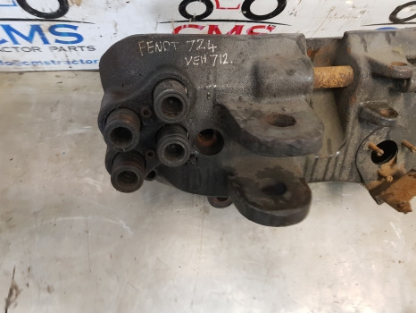 Fendt 724 S4, 500, 700 Series, Front Towing Hook Plate 737300171023 - Tegenwicht: afbeelding 4 Fendt 724 S4, 500, 700 Series, Front Towing Hook Plate 737300171023 - Tegenwicht: afbeelding 4