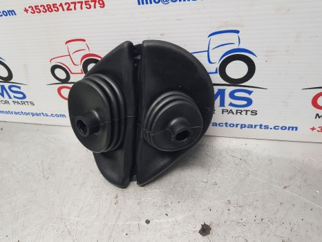 Ford 10, Tw 6610, 6810 Q Cab Gear Lever Gaiter Rubber Cover Boot E3nn7z066aa - Cabine en interieur voor Landbouwmachine: afbeelding 3 Ford 10, Tw 6610, 6810 Q Cab Gear Lever Gaiter Rubber Cover Boot E3nn7z066aa - Cabine en interieur voor Landbouwmachine: afbeelding 3