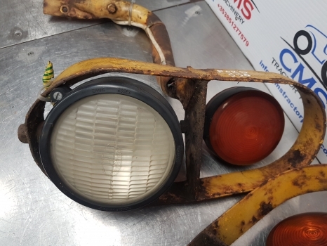 Ford 550, 555, 655 Working Lighs Assembly 83930993, E1nn13n083bc12z - Lichten/ Verlichting voor Graaflaadmachine: afbeelding 5 Ford 550, 555, 655 Working Lighs Assembly 83930993, E1nn13n083bc12z - Lichten/ Verlichting voor Graaflaadmachine: afbeelding 5