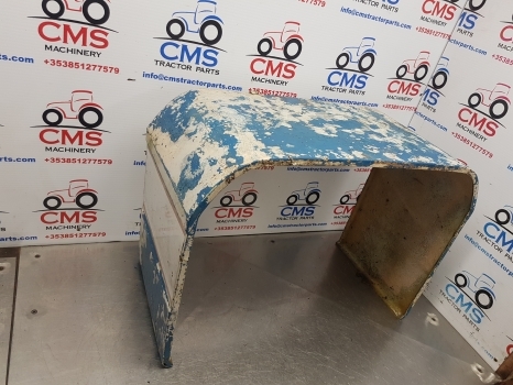 Ford 7810, 7910, 8210 Series Bonnet Cover Panel In Front Of The Cab D5nn9n128a - Motorkap voor Tractor: afbeelding 1 Ford 7810, 7910, 8210 Series Bonnet Cover Panel In Front Of The Cab D5nn9n128a - Motorkap voor Tractor: afbeelding 1