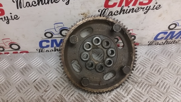 Ford 7810 Front Axle Hub Driving Ring Gear Ass. Galaxy Gear Car125549, Car125550 - Vooras voor Tractor: afbeelding 5 Ford 7810 Front Axle Hub Driving Ring Gear Ass. Galaxy Gear Car125549, Car125550 - Vooras voor Tractor: afbeelding 5