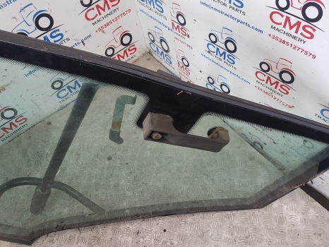 Ford New Holland 40, 60, Ts 8340 Cab Door Rhs 82002446, 82006664, 82000367 - Deur en onderdelen: afbeelding 4 Ford New Holland 40, 60, Ts 8340 Cab Door Rhs 82002446, 82006664, 82000367 - Deur en onderdelen: afbeelding 4