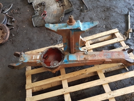 Ford Tw 20 Front Axle Housing Zp1927693, 81927693, Zp1927835, 81927835, 4468461009 - Vooras voor Tractor: afbeelding 4 Ford Tw 20 Front Axle Housing Zp1927693, 81927693, Zp1927835, 81927835, 4468461009 - Vooras voor Tractor: afbeelding 4