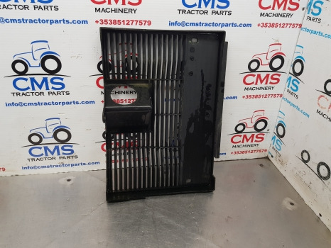 John Deere 2250, 2450, 2650, 2850 Side Panel Grill, Grille Rhs L63525 - Rooster: afbeelding 3 John Deere 2250, 2450, 2650, 2850 Side Panel Grill, Grille Rhs L63525 - Rooster: afbeelding 3