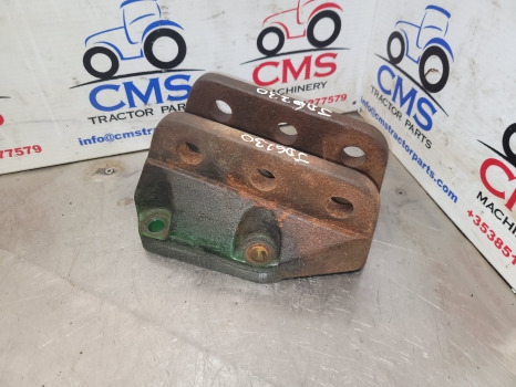 Ophanging John Deere 6030, 6010, 6020 Series 6230 Top Link Bracket L78801 , L78802: afbeelding 1