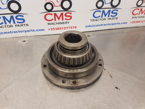 John Deere 6610, 6400, Se6300, Se6400 Rear Axle Bearing Housing Al112560, L77137 - Achterass: afbeelding 1 John Deere 6610, 6400, Se6300, Se6400 Rear Axle Bearing Housing Al112560, L77137 - Achterass: afbeelding 1
