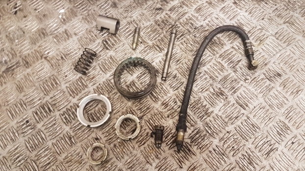 Landini Mythos Series 115 Transmission Assorted Parts 3537063m1 - Transmissie voor Tractor: afbeelding 2 Landini Mythos Series 115 Transmission Assorted Parts 3537063m1 - Transmissie voor Tractor: afbeelding 2