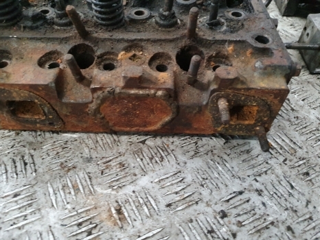 Massey Ferguson 133, 135, 140, 145, 148, 150, Ad3.152 Cylinder Head 86550 - Cilinderkop voor Tractor: afbeelding 4 Massey Ferguson 133, 135, 140, 145, 148, 150, Ad3.152 Cylinder Head 86550 - Cilinderkop voor Tractor: afbeelding 4