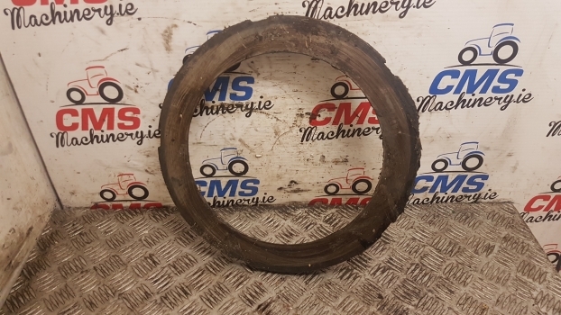 Massey Ferguson 2620 Rear Axle Brake Plate 1610205m2 - Remdelen voor Tractor: afbeelding 2 Massey Ferguson 2620 Rear Axle Brake Plate 1610205m2 - Remdelen voor Tractor: afbeelding 2