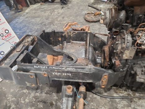 Massey Ferguson 4245, 4255, 4265 Front Axle Support Frame Bolster 3813154m91 - Ophanging: afbeelding 5 Massey Ferguson 4245, 4255, 4265 Front Axle Support Frame Bolster 3813154m91 - Ophanging: afbeelding 5