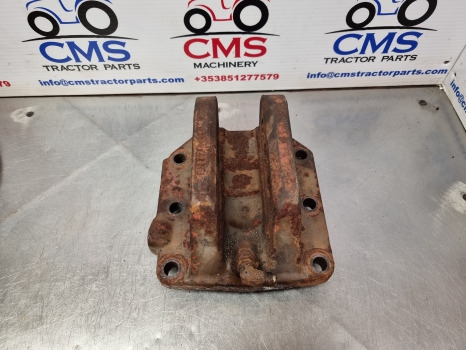 Massey Ferguson 6180, 6170, 3000, 6000 Series, Top Link Bracket 3382015m2 - Ophanging: afbeelding 1 Massey Ferguson 6180, 6170, 3000, 6000 Series, Top Link Bracket 3382015m2 - Ophanging: afbeelding 1