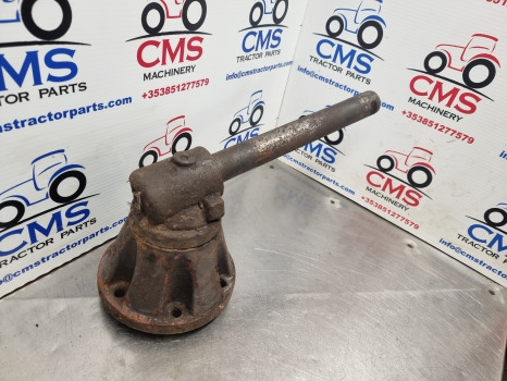 Massey Ferguson 699, 2600 Series, Front Axle Spindle And Hub 1675753m91 - Vooras: afbeelding 2 Massey Ferguson 699, 2600 Series, Front Axle Spindle And Hub 1675753m91 - Vooras: afbeelding 2