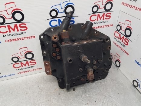 New Holland Case Tsa, T6000 Transmission Control Plate, Valve 47132363, 82021820 - Transmissie: afbeelding 5 New Holland Case Tsa, T6000 Transmission Control Plate, Valve 47132363, 82021820 - Transmissie: afbeelding 5