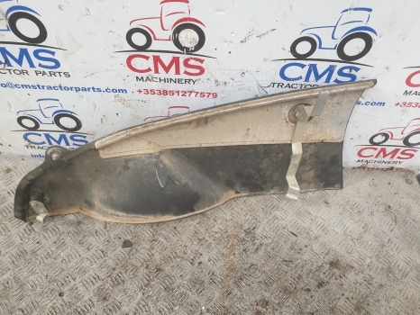 New Holland T Series Side Panel 47651337 - Carrosserie en exterieur voor Tractor: afbeelding 2 New Holland T Series Side Panel 47651337 - Carrosserie en exterieur voor Tractor: afbeelding 2