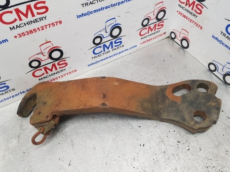 New Holland T5.120, T5.110 Case Farmall 120u, 110u Front Lift Arm Rhs 84375418 - Ophanging: afbeelding 5 New Holland T5.120, T5.110 Case Farmall 120u, 110u Front Lift Arm Rhs 84375418 - Ophanging: afbeelding 5