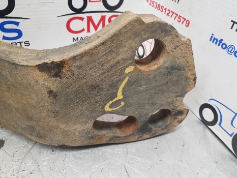 New Holland T5.120, T5.110 Case Farmall 120u, 110u Front Lift Arm Rhs 84375418 - Ophanging: afbeelding 2 New Holland T5.120, T5.110 Case Farmall 120u, 110u Front Lift Arm Rhs 84375418 - Ophanging: afbeelding 2