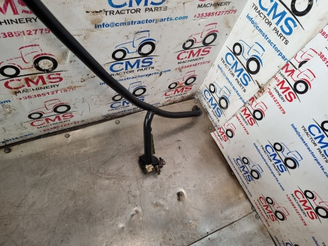 New Holland T7000, T5, T6, Mxu, Puma, Door Handle Rhs 87303632, 82031965 - Deur en onderdelen: afbeelding 4 New Holland T7000, T5, T6, Mxu, Puma, Door Handle Rhs 87303632, 82031965 - Deur en onderdelen: afbeelding 4