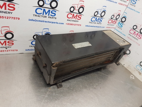 New Holland T7030, Tsa, T6000, T7000 Cab Air Conditioning Heater Box 82036400 - Airco onderdeel: afbeelding 2 New Holland T7030, Tsa, T6000, T7000 Cab Air Conditioning Heater Box 82036400 - Airco onderdeel: afbeelding 2