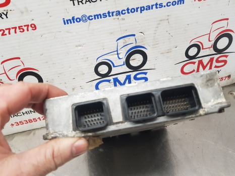 New Holland T7040, T7030 Case Puma Ecu 84225069, 87570290, 87570289 - ECU: afbeelding 4 New Holland T7040, T7030 Case Puma Ecu 84225069, 87570290, 87570289 - ECU: afbeelding 4