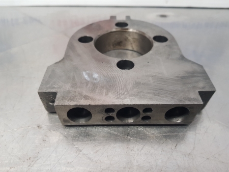 New Holland Ts115a, Tsa, T6000 Delta Transmission Manifold 47128751, 47128753 - Transmissie: afbeelding 5 New Holland Ts115a, Tsa, T6000 Delta Transmission Manifold 47128751, 47128753 - Transmissie: afbeelding 5