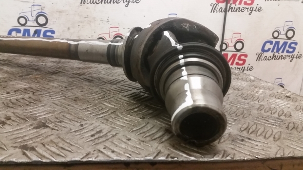 Same, Lamborghini, Deutz Agrotron 150 Front Axle Drive Shaft Right 04415115.4 - Aandrijfas voor Tractor: afbeelding 4 Same, Lamborghini, Deutz Agrotron 150 Front Axle Drive Shaft Right 04415115.4 - Aandrijfas voor Tractor: afbeelding 4