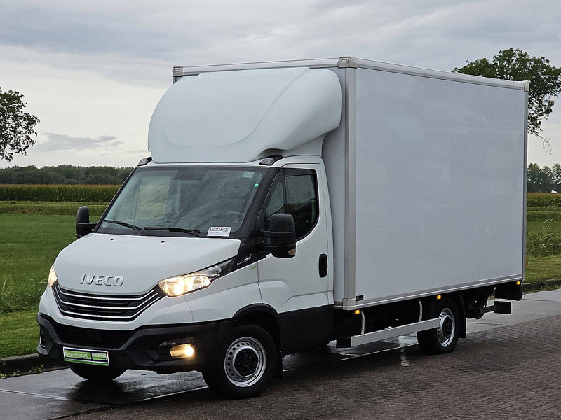 Iveco Daily 35S18 ac automaat EURO6 - Bestelwagen gesloten laadbak: afbeelding 2 Iveco Daily 35S18 ac automaat EURO6 - Bestelwagen gesloten laadbak: afbeelding 2