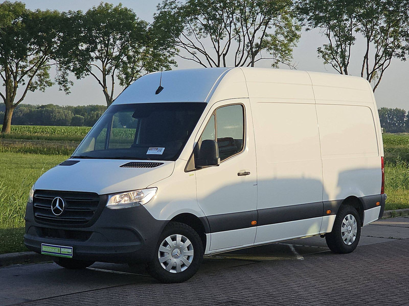 Mercedes-Benz Sprinter 315 L2H2 3.5t-Trekhaak - Gesloten bestelwagen: afbeelding 2 Mercedes-Benz Sprinter 315 L2H2 3.5t-Trekhaak - Gesloten bestelwagen: afbeelding 2