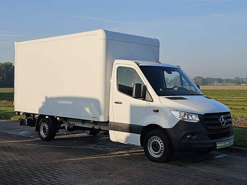 Mercedes-Benz Sprinter 317 Bakwagen Laadklep! - Bestelwagen gesloten laadbak: afbeelding 4 Mercedes-Benz Sprinter 317 Bakwagen Laadklep! - Bestelwagen gesloten laadbak: afbeelding 4
