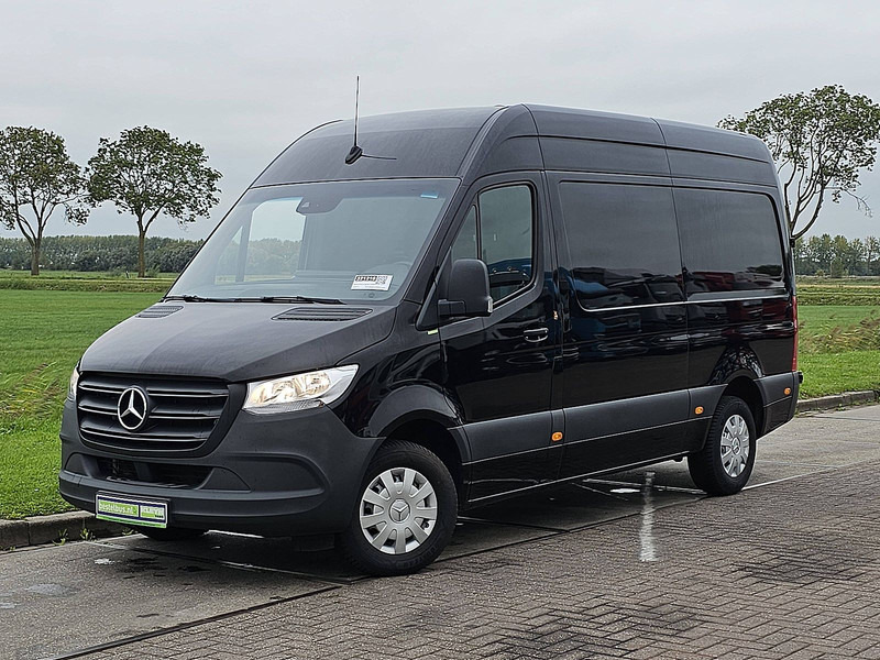 Mercedes-Benz Sprinter 317 L2H2 3.5t-Trekhaak - Gesloten bestelwagen: afbeelding 2 Mercedes-Benz Sprinter 317 L2H2 3.5t-Trekhaak - Gesloten bestelwagen: afbeelding 2