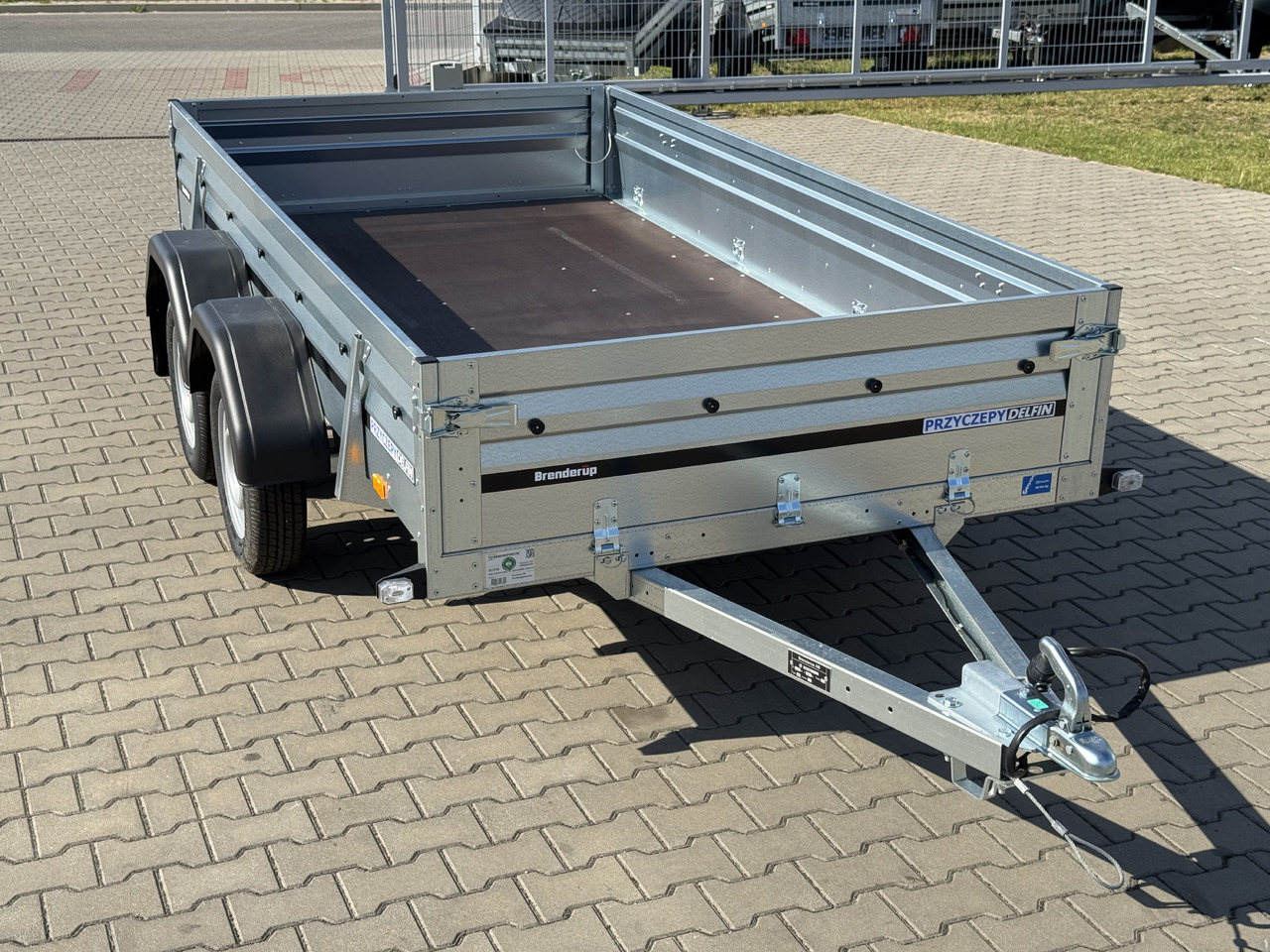 BRENDERUP 2300 STUB - przyczepa skrzyniowa 2 osie / 302 x 150 cm / 750 kg - Open/ Plateau aanhangwagen: afbeelding 4 BRENDERUP 2300 STUB - przyczepa skrzyniowa 2 osie / 302 x 150 cm / 750 kg - Open/ Plateau aanhangwagen: afbeelding 4