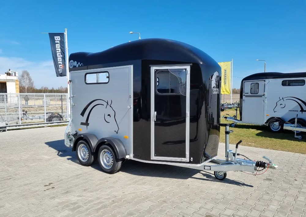 CHEVAL LIBERTÉ Gold 3 - przyczepa dla dwóch koni | siodlarnia | 2000kg DMC - Paardentrailer: afbeelding 1 CHEVAL LIBERTÉ Gold 3 - przyczepa dla dwóch koni | siodlarnia | 2000kg DMC - Paardentrailer: afbeelding 1