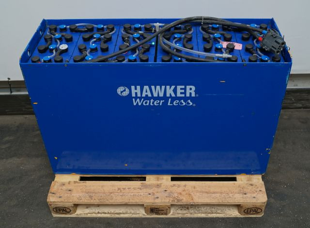 Hawker unknown | Battery 48V775Ah 48 5 PZMM775 Year 2023 weight 1132 kg sn. 8087 - Batterij voor Intern transport: afbeelding 1 Hawker unknown | Battery 48V775Ah 48 5 PZMM775 Year 2023 weight 1132 kg sn. 8087 - Batterij voor Intern transport: afbeelding 1