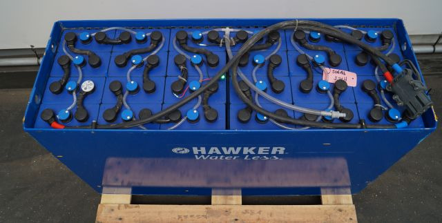 Hawker unknown | Battery 48V775Ah 48 5 PZMM775 Year 2023 weight 1132 kg sn. 8087 - Batterij voor Intern transport: afbeelding 3 Hawker unknown | Battery 48V775Ah 48 5 PZMM775 Year 2023 weight 1132 kg sn. 8087 - Batterij voor Intern transport: afbeelding 3