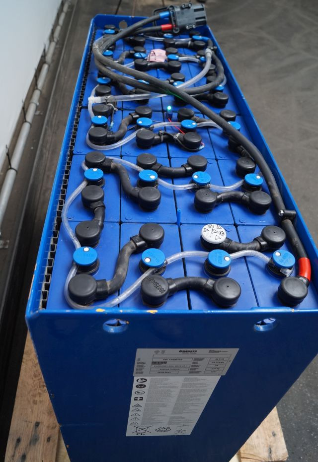 Hawker unknown | Battery 48V775Ah 48 5 PZMM775 Year 2023 weight 1132 kg sn. 8087 - Batterij voor Intern transport: afbeelding 2 Hawker unknown | Battery 48V775Ah 48 5 PZMM775 Year 2023 weight 1132 kg sn. 8087 - Batterij voor Intern transport: afbeelding 2