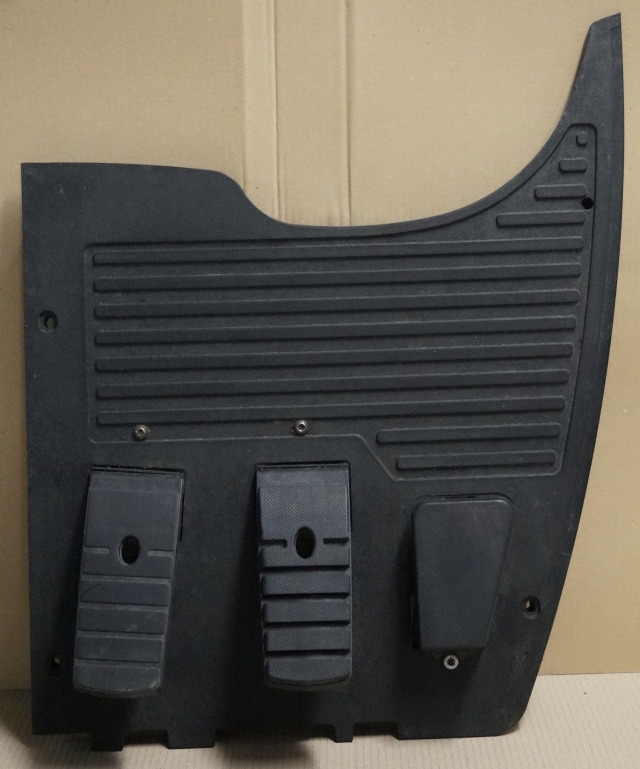 Jungheinrich 51189782 | Vloerplaat Floorplate ETV from Year 2011 Driving pedal 5 Vloerplaat Floorplate ETV from Year 2011 Driving pedal 51443197 Brake pedal 51198398 Kill switch 51188550 kabel 51178968 - Frame/ Chassis voor Intern transport: afbeelding 1 Jungheinrich 51189782 | Vloerplaat Floorplate ETV from Year 2011 Driving pedal 5 Vloerplaat Floorplate ETV from Year 2011 Driving pedal 51443197 Brake pedal 51198398 Kill switch 51188550 kabel 51178968 - Frame/ Chassis voor Intern transport: afbeelding 1