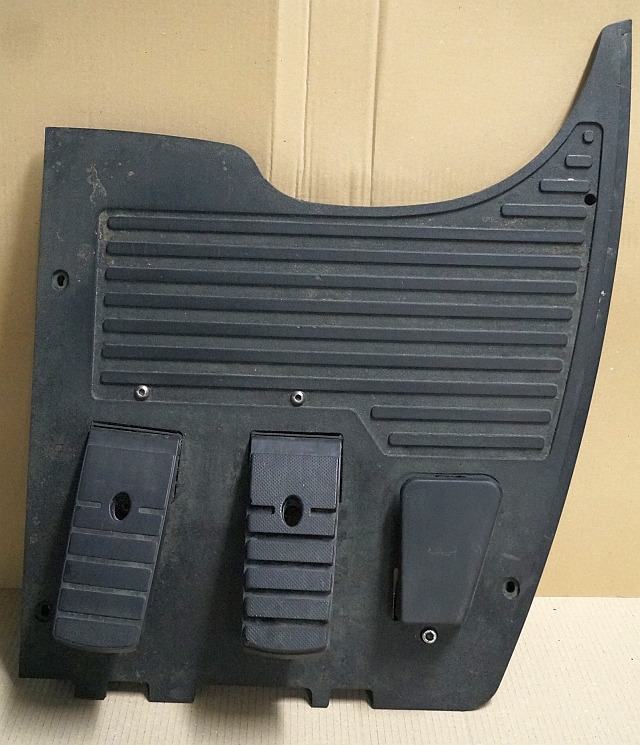 Jungheinrich 51189782 | Vloerplaat Floorplate ETV from Year 2011 Driving pedal 5 Vloerplaat Floorplate ETV from Year 2011 Driving pedal 51443197 Brake pedal 51198398 Kill switch 51188550 kabel 51178968 - Frame/ Chassis voor Intern transport: afbeelding 1 Jungheinrich 51189782 | Vloerplaat Floorplate ETV from Year 2011 Driving pedal 5 Vloerplaat Floorplate ETV from Year 2011 Driving pedal 51443197 Brake pedal 51198398 Kill switch 51188550 kabel 51178968 - Frame/ Chassis voor Intern transport: afbeelding 1