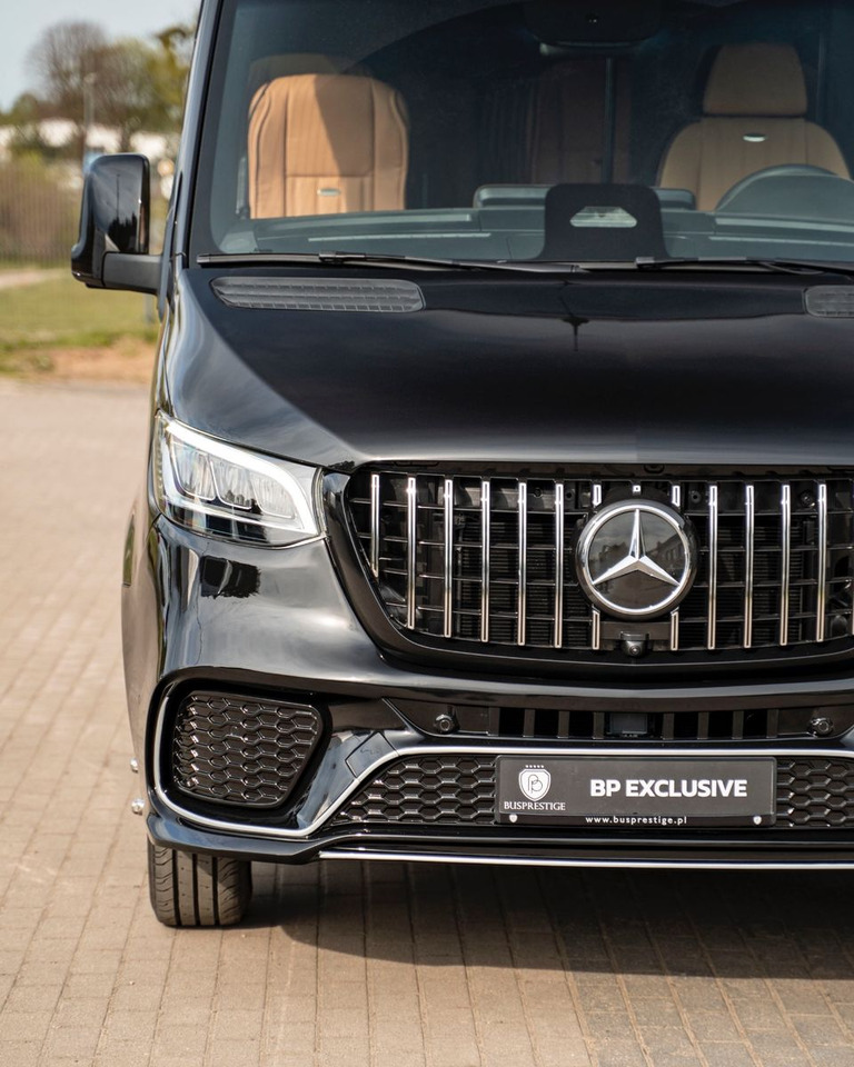 Mercedes-Benz Sprinter 519 Luxury TOURIST XL / NEW IN STOCK!!! - Touringcar: afbeelding 2 Mercedes-Benz Sprinter 519 Luxury TOURIST XL / NEW IN STOCK!!! - Touringcar: afbeelding 2