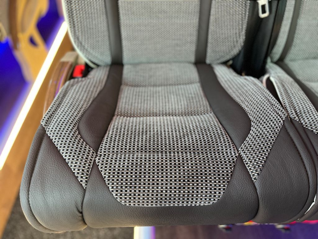 Nieuw Touringcar Mercedes-Benz Sprinter 519 XL / 19+1+1 Tourist Bus / Fridge: afbeelding 16