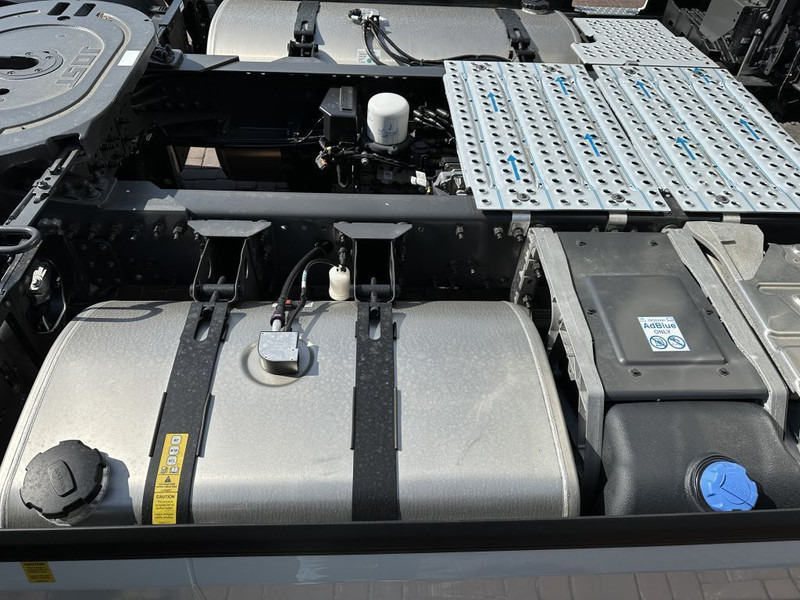 Trekker Volvo Volvo FH 500 4x2 ACC I-PARK COOL NEW MODEL FH 500 4x2: afbeelding 6 Trekker Volvo Volvo FH 500 4x2 ACC I-PARK COOL NEW MODEL FH 500 4x2: afbeelding 6