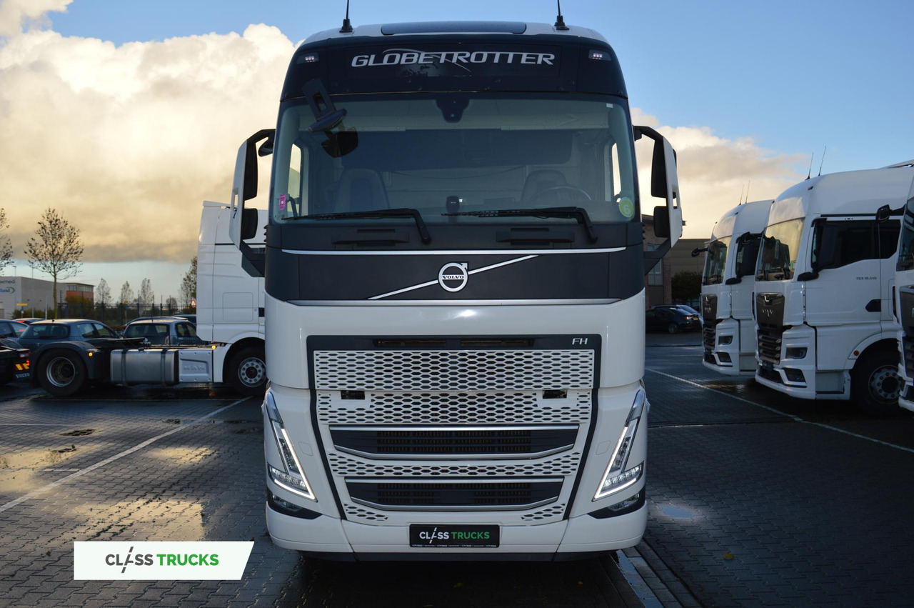 Volvo FH 460 Globetrotter XL i-Save Side Skirts - Trekker: afbeelding 2 Volvo FH 460 Globetrotter XL i-Save Side Skirts - Trekker: afbeelding 2