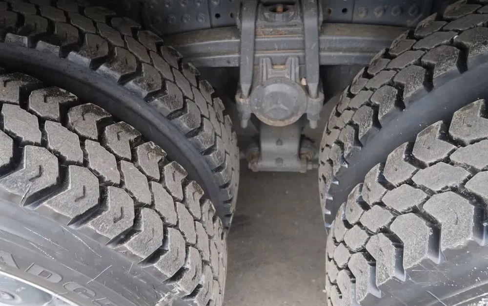 Mercedes-Benz Arocs 3251 / 8x4 / Wywrotka Meiller 3- stronna / Euro 6d / Przebieg: 215 600 km - Kipper vrachtwagen: afbeelding 3 Mercedes-Benz Arocs 3251 / 8x4 / Wywrotka Meiller 3- stronna / Euro 6d / Przebieg: 215 600 km - Kipper vrachtwagen: afbeelding 3