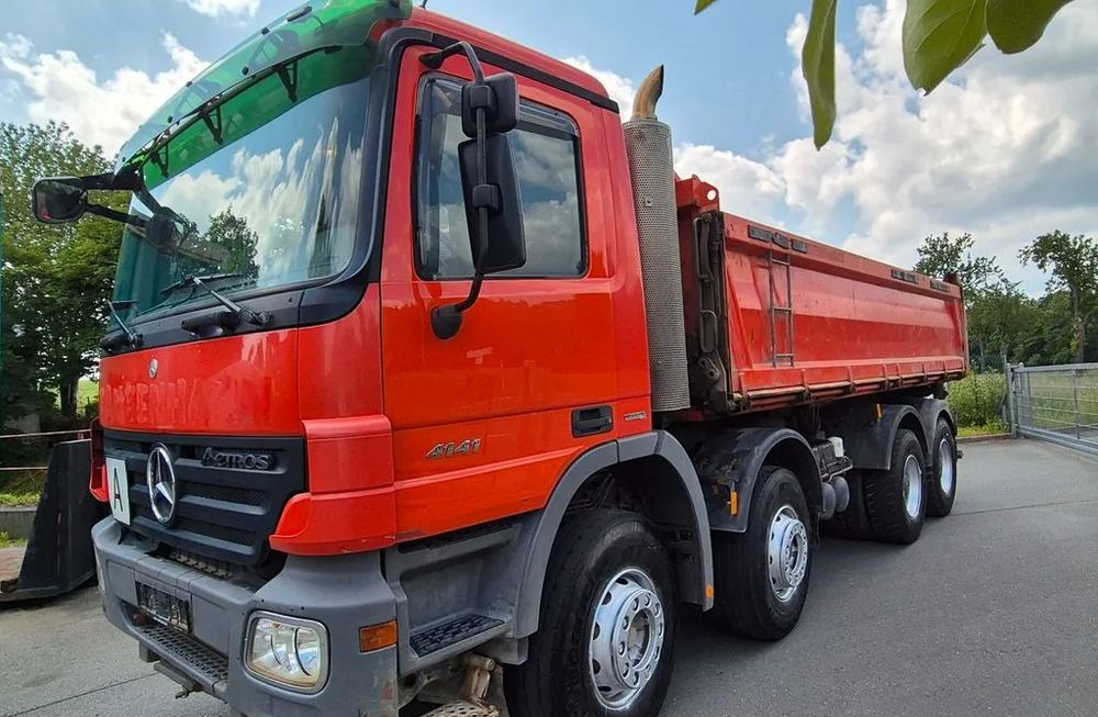 Mercedes-Benz Mercedes-Benz ACTROS 4141 Wywrotka 8x4 | Euro 5 | 408 KM | 337 798 km | 2010 - Kipper vrachtwagen: afbeelding 2 Mercedes-Benz Mercedes-Benz ACTROS 4141 Wywrotka 8x4 | Euro 5 | 408 KM | 337 798 km | 2010 - Kipper vrachtwagen: afbeelding 2