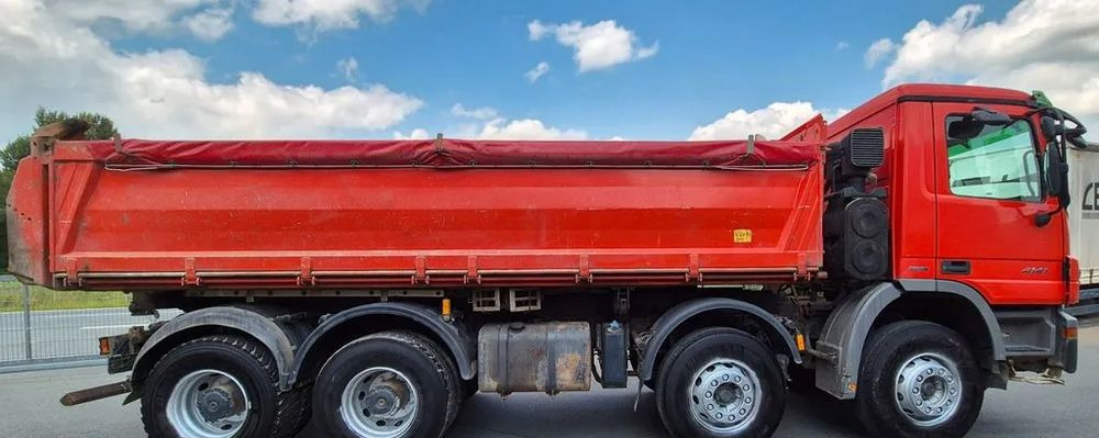 Mercedes-Benz Mercedes-Benz ACTROS 4141 Wywrotka 8x4 | Euro 5 | 408 KM | 337 798 km | 2010 - Kipper vrachtwagen: afbeelding 4 Mercedes-Benz Mercedes-Benz ACTROS 4141 Wywrotka 8x4 | Euro 5 | 408 KM | 337 798 km | 2010 - Kipper vrachtwagen: afbeelding 4