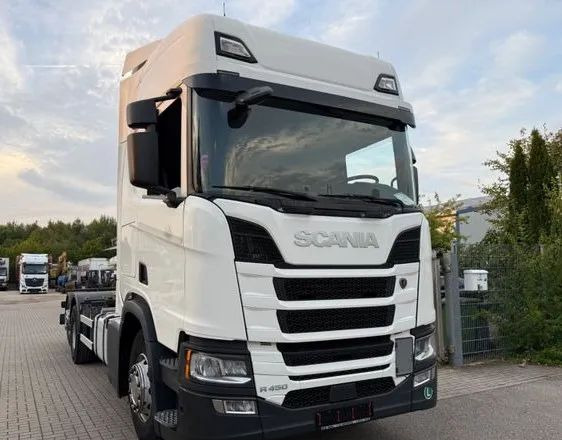 Scania R450 BDF • 6x2 • Euro 6d • Skrętna tylna oś • Retarder • Pod zabudowę • - Chassis vrachtwagen: afbeelding 1 Scania R450 BDF • 6x2 • Euro 6d • Skrętna tylna oś • Retarder • Pod zabudowę • - Chassis vrachtwagen: afbeelding 1