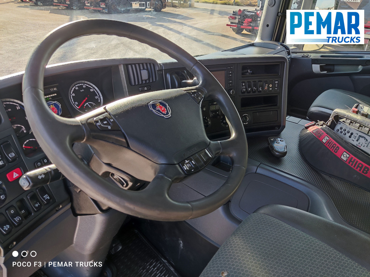 Kraanwagen SCANIA P 250 GRUA CAJA FIJA: afbeelding 31