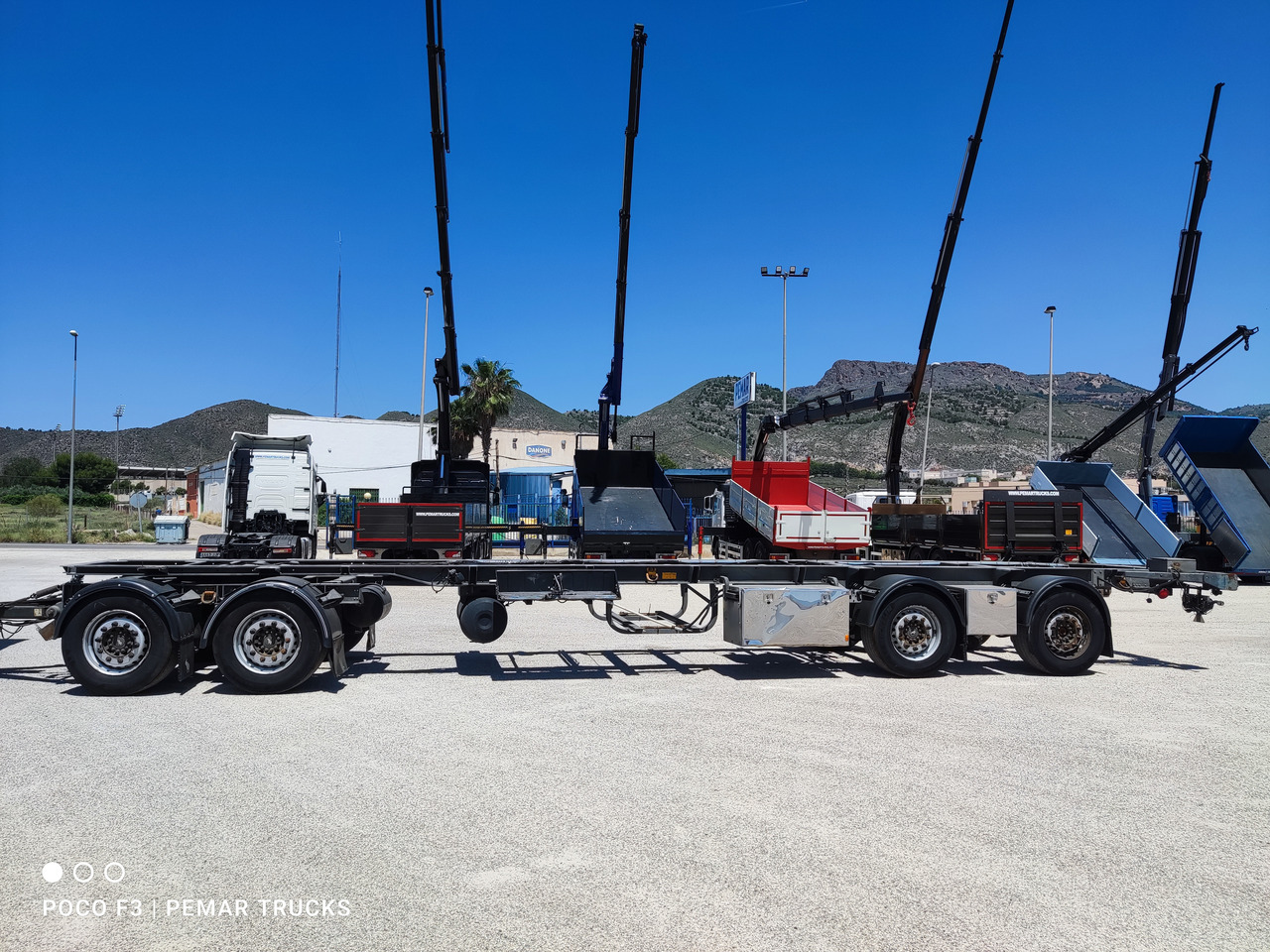 SCHMITZ CARGOBULL KO36 CHASIS MEGATRAILER 4 ejes - Chassis aanhangwagen: afbeelding 2 SCHMITZ CARGOBULL KO36 CHASIS MEGATRAILER 4 ejes - Chassis aanhangwagen: afbeelding 2